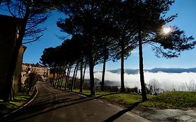 Fonte Degna - Alloggio e Sito Storico